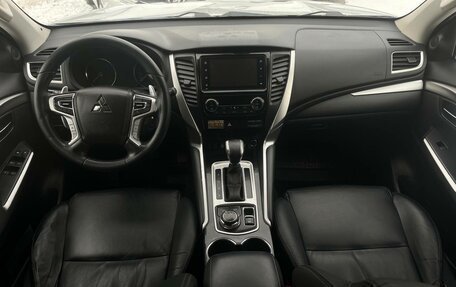 Mitsubishi Pajero Sport III рестайлинг, 2020 год, 1 950 000 рублей, 10 фотография