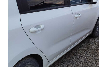 KIA Rio IV, 2020 год, 900 000 рублей, 4 фотография