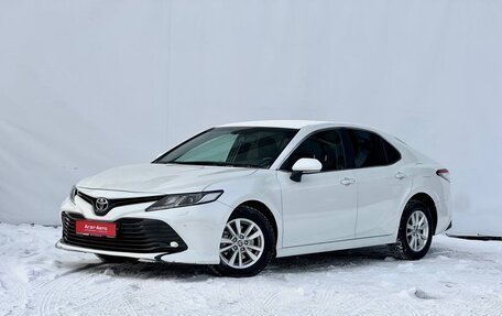 Toyota Camry, 2020 год, 2 640 000 рублей, 2 фотография
