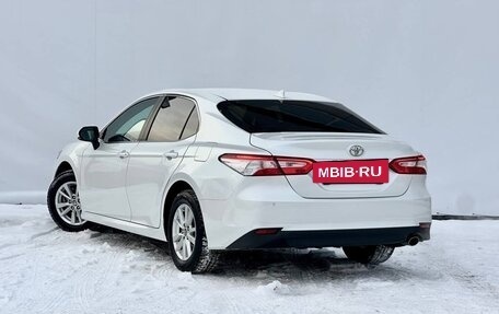 Toyota Camry, 2020 год, 2 640 000 рублей, 7 фотография