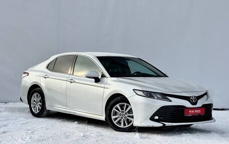 Toyota Camry, 2020 год, 2 640 000 рублей, 11 фотография