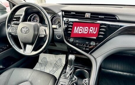 Toyota Camry, 2020 год, 2 640 000 рублей, 14 фотография