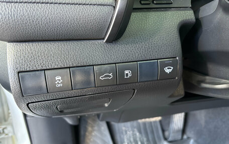 Toyota Camry, 2018 год, 2 190 000 рублей, 13 фотография