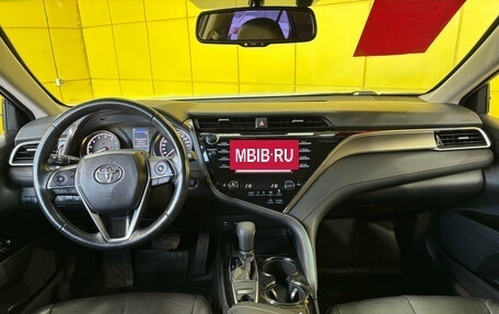 Toyota Camry, 2018 год, 2 190 000 рублей, 21 фотография