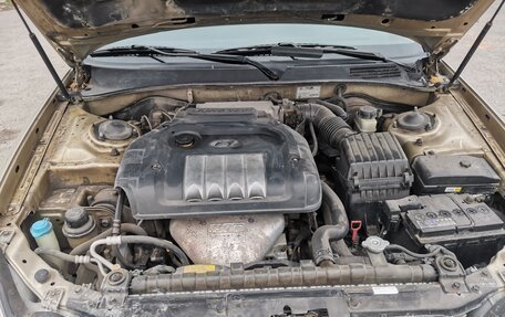 Hyundai Sonata IV рестайлинг, 2006 год, 628 000 рублей, 11 фотография