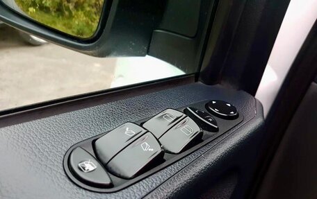 Mercedes-Benz Viano, 2011 год, 2 050 000 рублей, 13 фотография