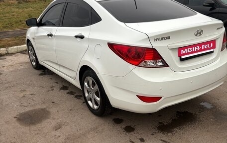 Hyundai Solaris II рестайлинг, 2013 год, 920 000 рублей, 7 фотография