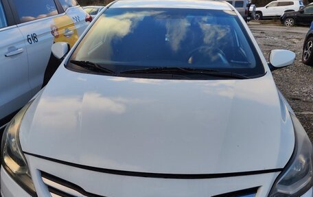 Hyundai Solaris II рестайлинг, 2015 год, 800 000 рублей, 1 фотография