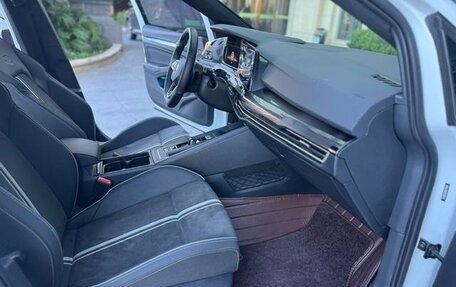 Volkswagen Golf VIII, 2022 год, 1 723 001 рублей, 10 фотография