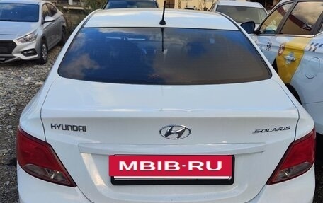 Hyundai Solaris II рестайлинг, 2015 год, 800 000 рублей, 6 фотография