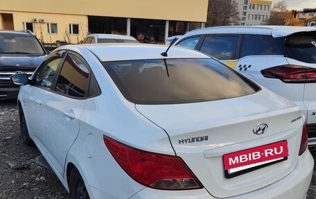 Hyundai Solaris II рестайлинг, 2015 год, 800 000 рублей, 4 фотография