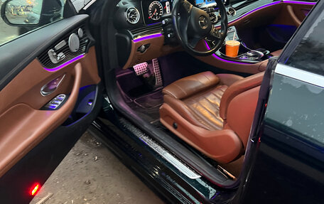 Mercedes-Benz E-Класс, 2018 год, 3 100 000 рублей, 6 фотография