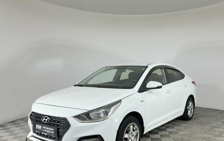 Hyundai Solaris II рестайлинг, 2017 год, 888 000 рублей, 1 фотография