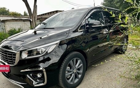 KIA Carnival III, 2020 год, 2 900 000 рублей, 39 фотография