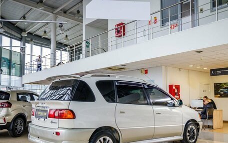 Toyota Ipsum II, 1998 год, 398 000 рублей, 7 фотография