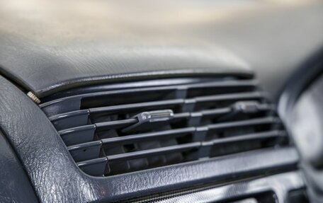 Toyota Ipsum II, 1998 год, 398 000 рублей, 21 фотография