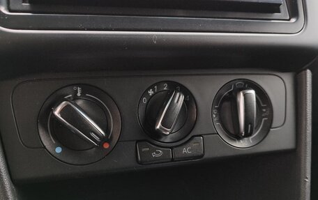 Volkswagen Polo VI (EU Market), 2012 год, 777 000 рублей, 23 фотография