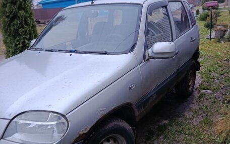 Chevrolet Niva I рестайлинг, 2005 год, 120 000 рублей, 4 фотография