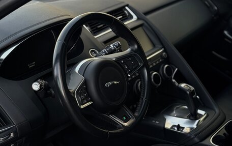 Jaguar E-Pace, 2020 год, 3 600 000 рублей, 4 фотография