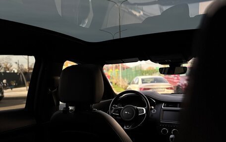 Jaguar E-Pace, 2020 год, 3 600 000 рублей, 11 фотография