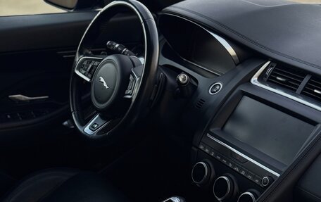 Jaguar E-Pace, 2020 год, 3 600 000 рублей, 9 фотография