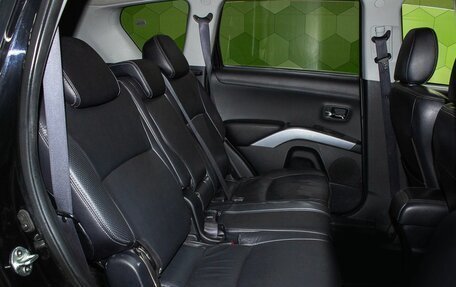 Mitsubishi Outlander III рестайлинг 3, 2011 год, 1 250 000 рублей, 12 фотография