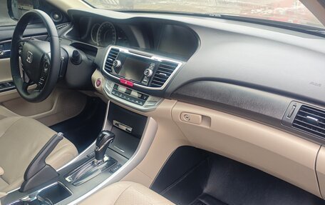 Honda Accord IX рестайлинг, 2013 год, 1 850 000 рублей, 10 фотография