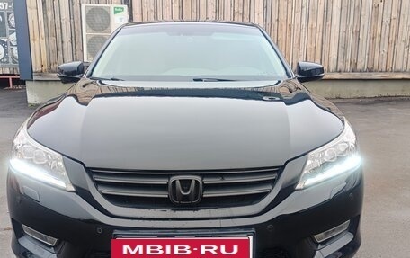 Honda Accord IX рестайлинг, 2013 год, 1 850 000 рублей, 2 фотография