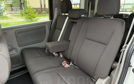 Honda Stepwgn IV, 2017 год, 1 800 000 рублей, 10 фотография