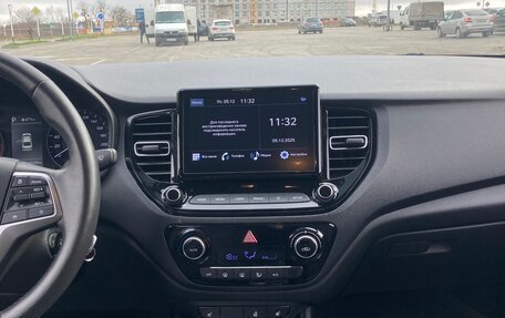 Hyundai Solaris II рестайлинг, 2021 год, 1 650 000 рублей, 3 фотография