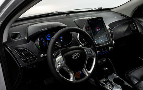 Hyundai Tucson III, 2010 год, 929 000 рублей, 9 фотография