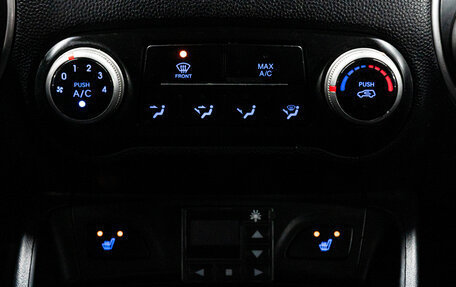 Hyundai Tucson III, 2010 год, 929 000 рублей, 22 фотография