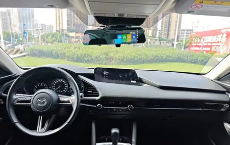 Mazda 3, 2022 год, 1 690 000 рублей, 8 фотография