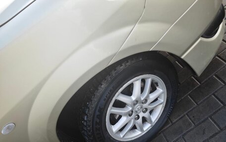 Mazda MPV II, 2004 год, 400 000 рублей, 23 фотография