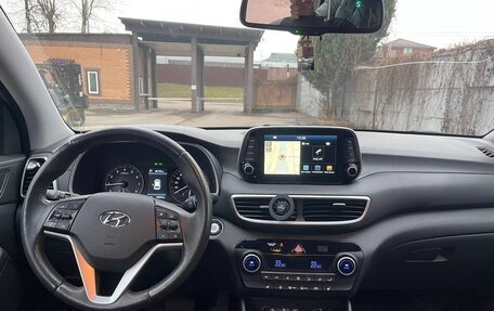 Hyundai Tucson III, 2018 год, 2 400 000 рублей, 6 фотография