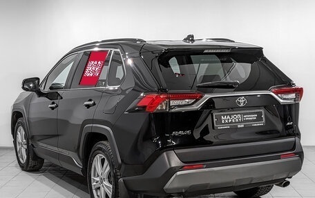 Toyota RAV4, 2019 год, 3 550 000 рублей, 6 фотография