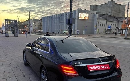 Mercedes-Benz E-Класс, 2018 год, 3 700 000 рублей, 5 фотография