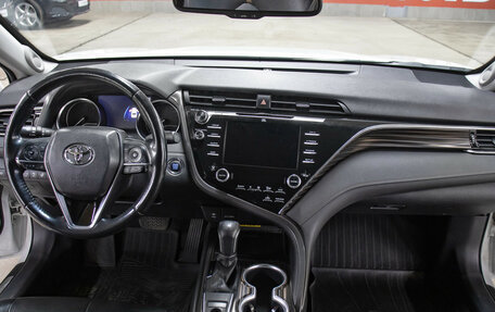 Toyota Camry, 2020 год, 3 298 000 рублей, 14 фотография