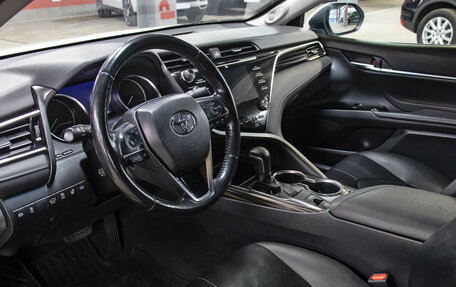 Toyota Camry, 2020 год, 3 298 000 рублей, 16 фотография