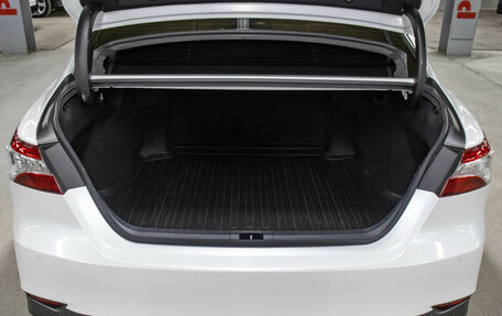 Toyota Camry, 2020 год, 3 298 000 рублей, 10 фотография