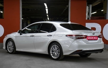 Toyota Camry, 2020 год, 3 298 000 рублей, 7 фотография