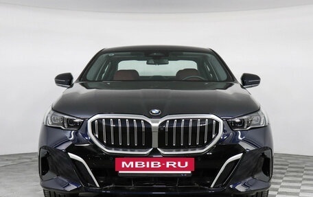 BMW 5 серия, 2025 год, 8 700 000 рублей, 2 фотография