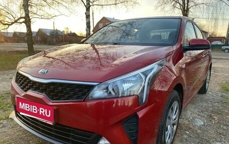 KIA Rio IV, 2021 год, 1 730 000 рублей, 1 фотография