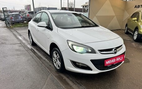 Opel Astra J, 2013 год, 679 000 рублей, 3 фотография
