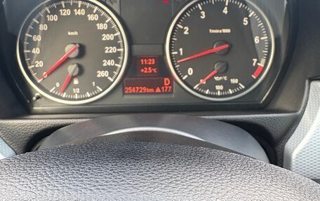 BMW 3 серия, 2010 год, 1 500 000 рублей, 31 фотография