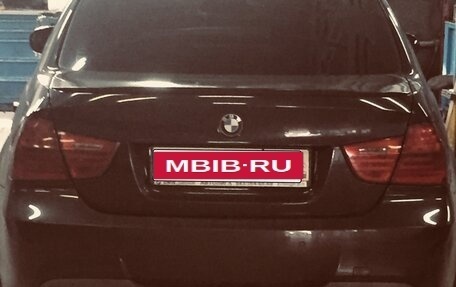 BMW 3 серия, 2010 год, 1 500 000 рублей, 36 фотография