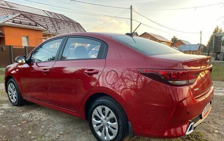 KIA Rio IV, 2021 год, 1 730 000 рублей, 3 фотография