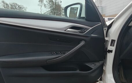 BMW 5 серия, 2019 год, 4 290 000 рублей, 30 фотография