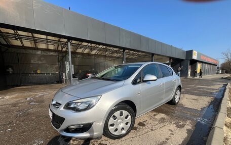 Opel Astra J, 2014 год, 780 000 рублей, 1 фотография