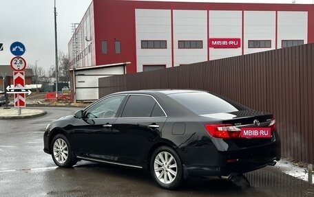 Toyota Camry, 2014 год, 1 805 000 рублей, 2 фотография